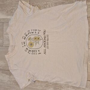American eagle  t shirt  size medium